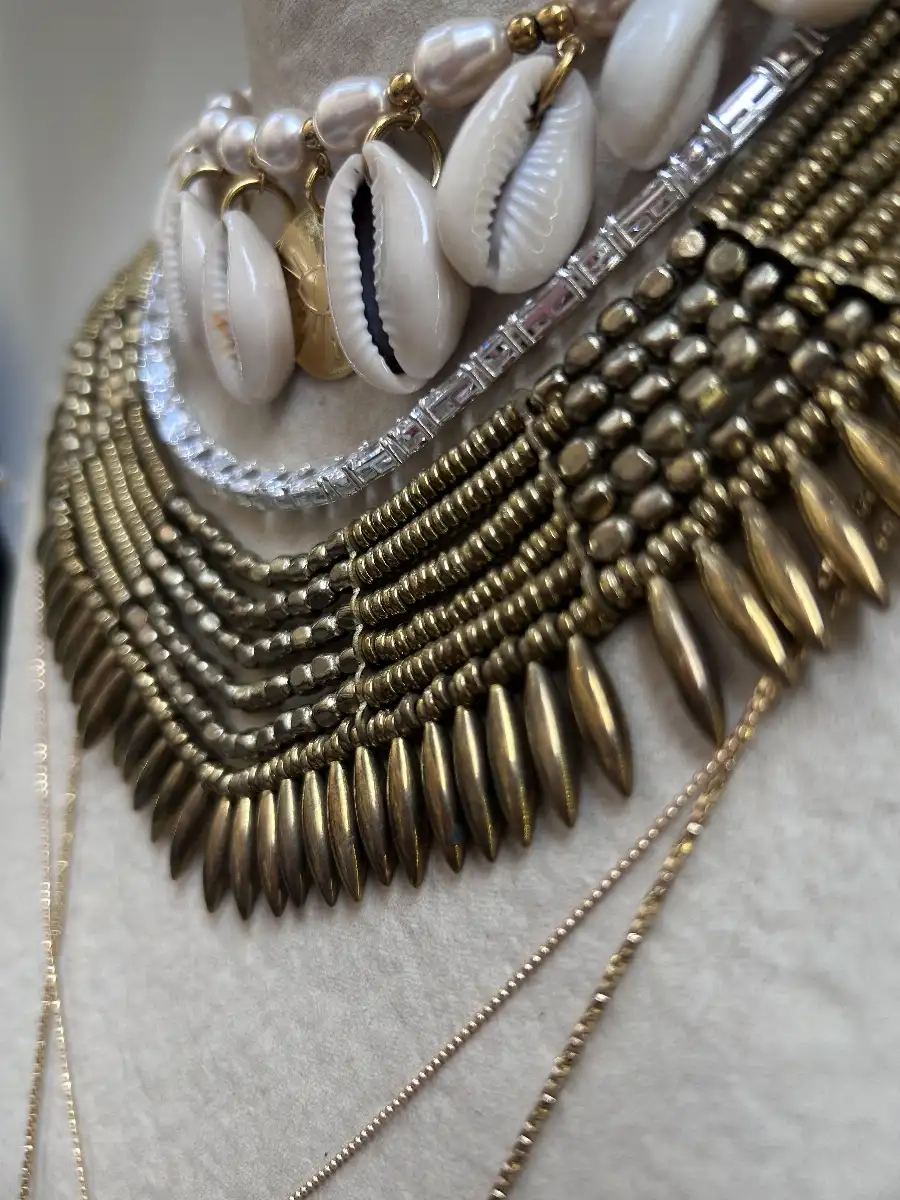 COLLIER SAO