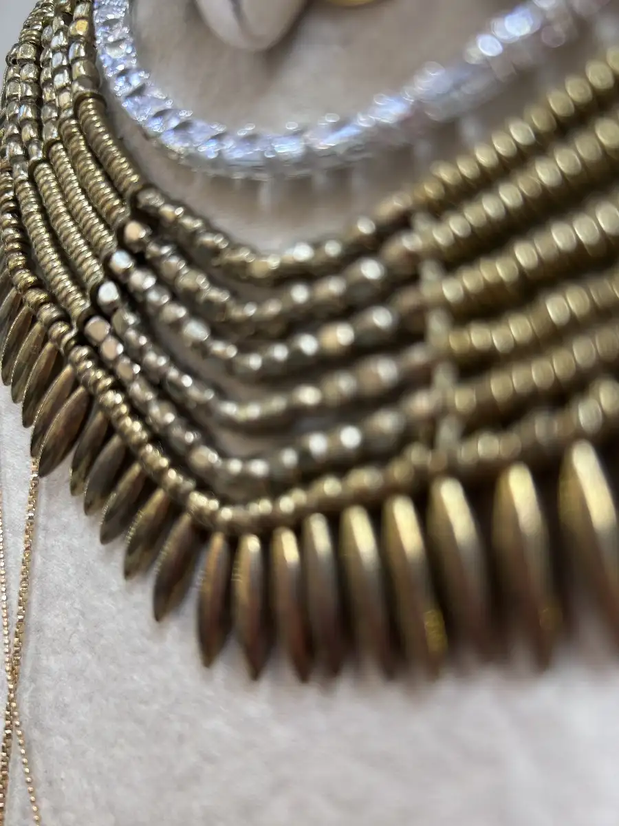 COLLIER SAO